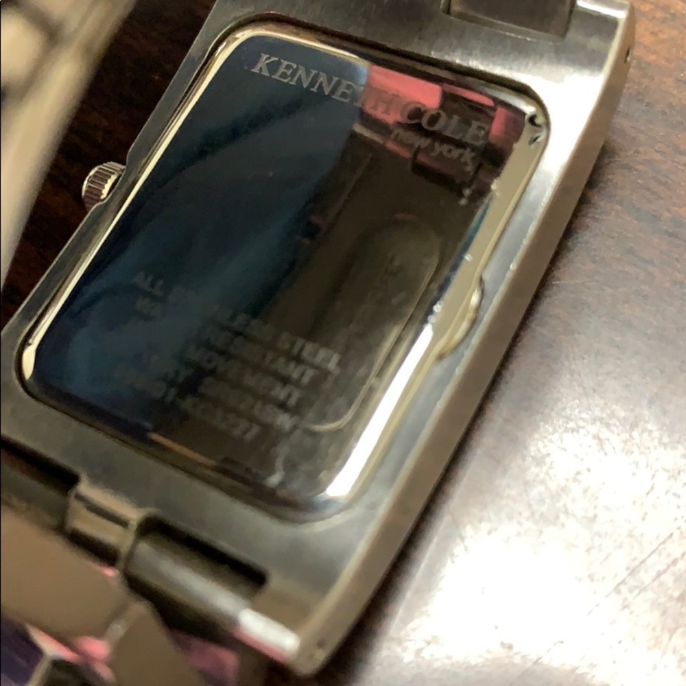 Kenneth Cole Watch - Picture 2 of 6